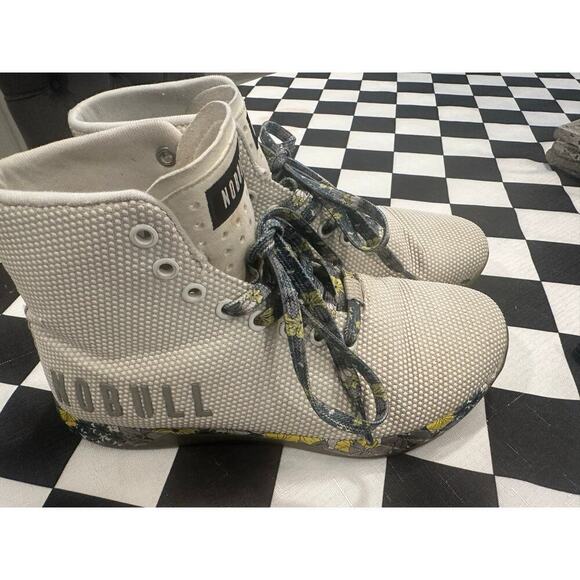No Bull women’s high top cream spring fling size 8.5 training athletic shoe - Picture 2 of 7